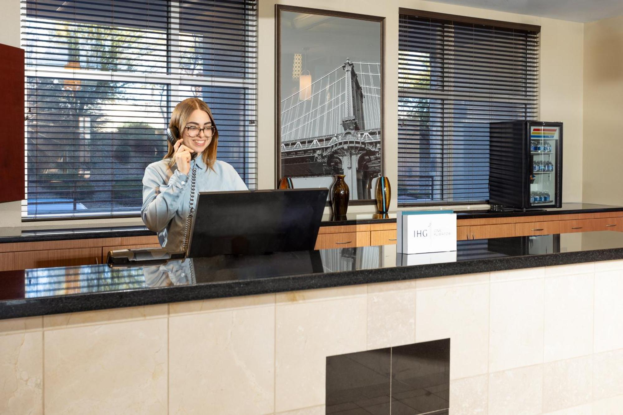 Staybridge Suites Las Vegas - Stadium District Dış mekan fotoğraf